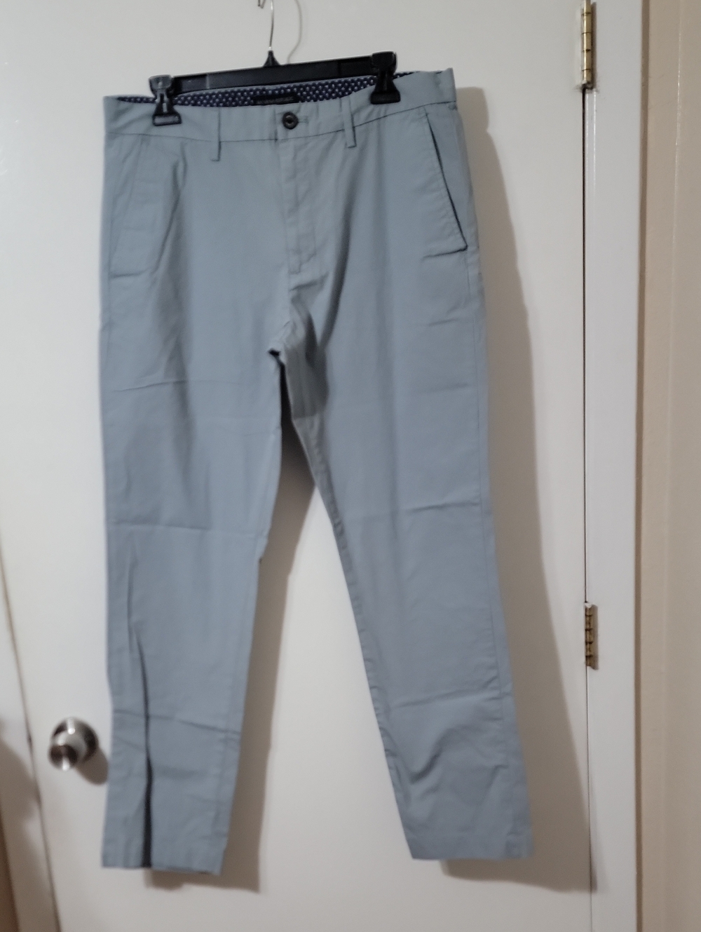 Banana Republic Aiden Light Gray Men's Chinos